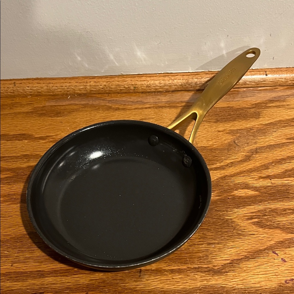 Non-Stick Black and Gold Frying Green Pan